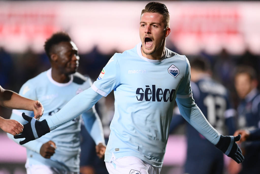 MORNO - Segundo o jornal "Gazzetta dello Sport", o time de Roman Abramovich está em conversas com a Lazio para acertar com o meia Milinkovic-Savic, de 25 anos. O sérvio é um dos principais destaques do clube da capital italiana desde as últimas temporadas e pode deixar a equipe em breve.