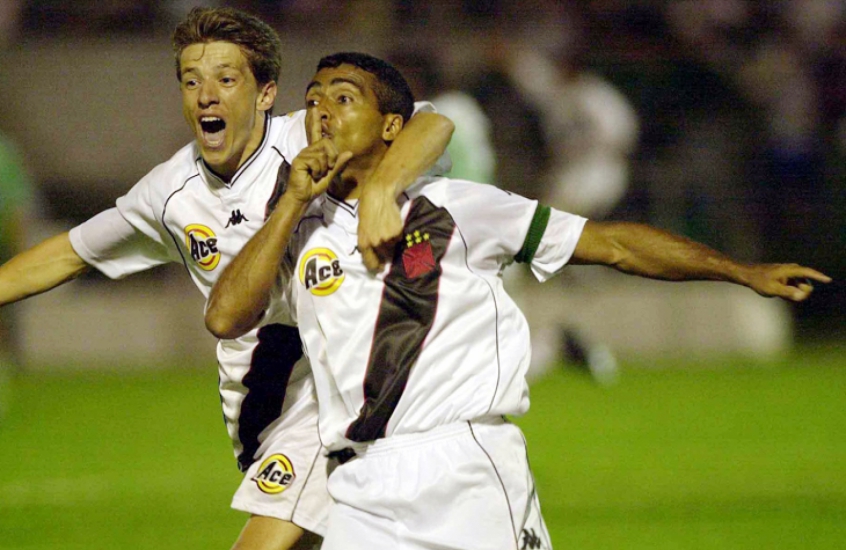 Romário: revelado pelo Vasco da Gama em 1985, retornou ao clube de São Januário em 2000 e fez grande parceria com Edmundo no ataque, ainda teve mais duas passagens pelo clube entre 2005 e 2006, porém foram simbólicas para que o atacante chegasse à marca de 1.000 gols na carreira.