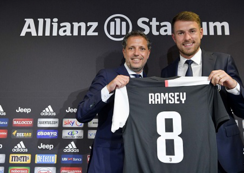 ESQUENTOU - Começa a surgir a ideia na Juventus de rescindir o contrato de Aaron Ramsey na próxima temporada, segundo o "Corriere di Torino".
