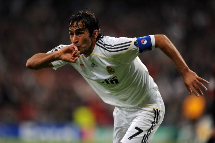 5ª posição - Raúl (espanhol): 71 gols - atuou por Real Madrid e Schalke 04