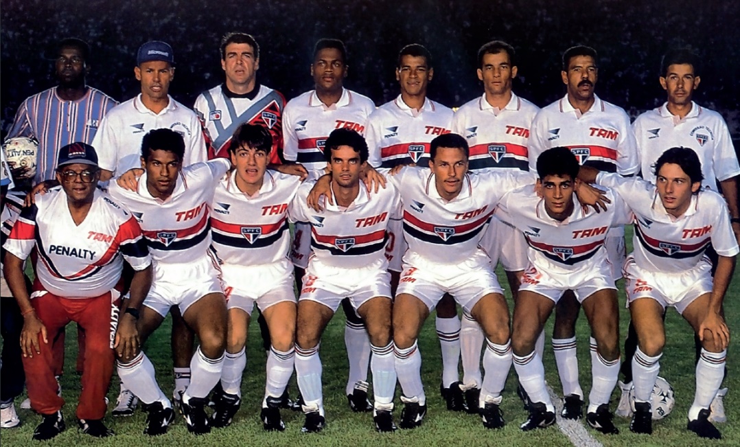 Supercopa 1993 - São Paulo x Flamengo. Campeão: São Paulo. Tricolor e Rubro-Negro se encontraram na Supercopa da Libertadores e o clube do Morumbi levou a melhor. Após dois empates por 2 a 2, o São paulo venceu nos pênaltis, por 5 a 3.