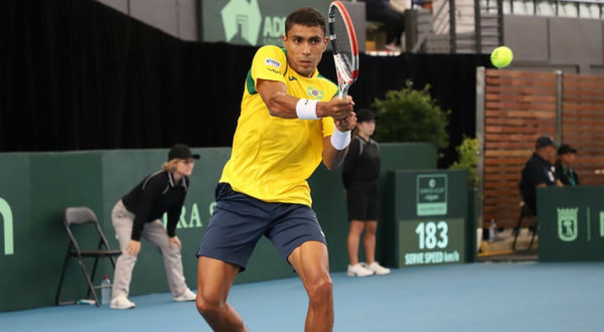 Thiago Monteiro não passou da primeira rodada da chave inidividual do tênis masculino. O tenista brasileiro foi derrotado pelo alemão Jan-Lennard Struff por 2 sets a 0 (parciais de 6/3 e 6/4) em pouco mais de 1 hora de jogo. O alemão encara o sérvio Djokovic na próxima fase.