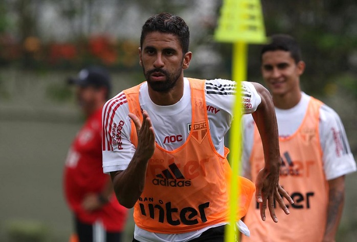 Tréllez: centroavante colombiano do São Paulo, 30 anos, contrato até dezembro de 2021. Em 2019, foi emprestado ao Internacional, mas acabou não se firmando.