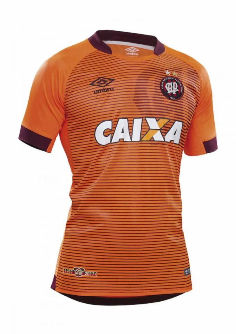 Em 2017, o Athletico lançou uma camisa com o slogan 'Põe fogo no jogo'. O resultado não foi muito bem aceito pelos torcedores do clube. 