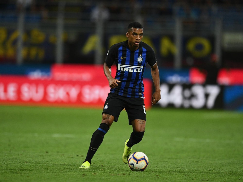 Atualmente emprestado na Fiorentina, o lateral-esquerdo Dalbert é jogador da Inter de Milão.