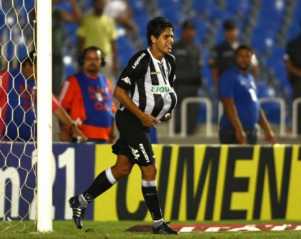 Fahel está aposentado desde o final de 2017. Foi auxiliar-técnico do Juventude até a pausa no futebol, quando deixou o clube com Marquinhos Santos, o treinador