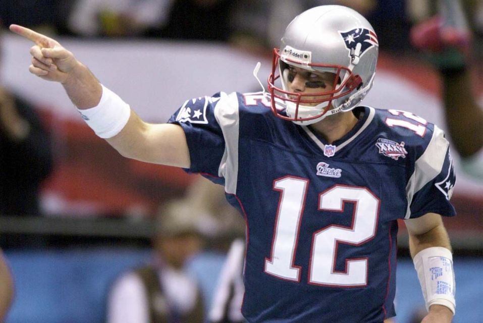 Em 2004, por sua vez, outro duro confronto pelo Super Bowl XXXVIII.  Contudo, o título veio com uma diferença de apenas três pontos (32 a 29), em Houston, no Texas. Este foi o segundo anel de Tom Brady e início de uma dinastia do maior ídolo do New England Patriots. Cabe ressaltar também, que o craque foi MVP desta final, a segunda na carreira.