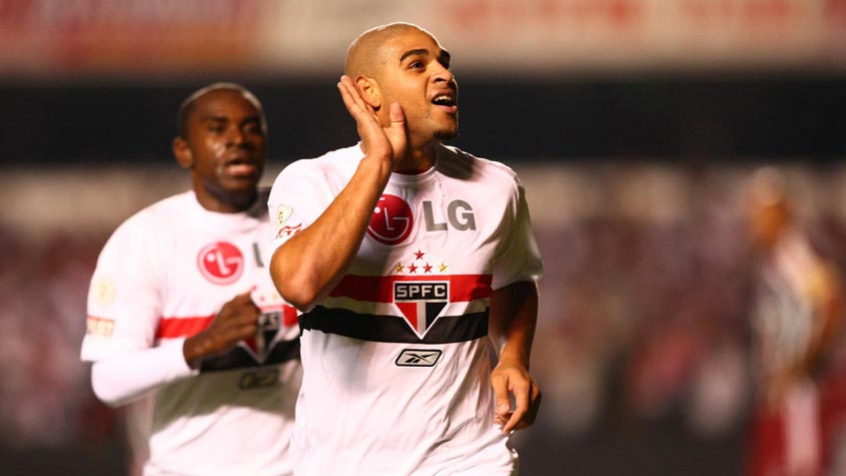 15) Adriano - representou o São Paulo em 4 jogos da Seleção Brasileira neste século, todos no ano de 2008, quando esteve emprestado ao clube.