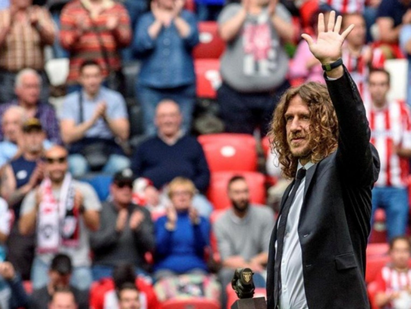 Puyol jogou a vida toda no Barcelona e se aposentou em 2014. Ainda permaneceu no clube como auxiliar até 2015. Atualmente diz se dedicar aos familiares e brinca quando fala de futebol: “não me recordo o que seja isso”.