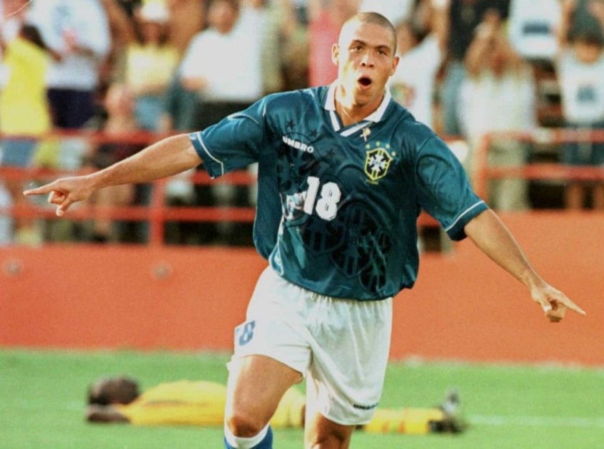 Ronaldo Fenômeno: um dos maiores craques brasileiros passou por um período depressivo após sua lesão no joelho em 1998. Ele contou ao "Esporte Espetacular" que a incerteza na sua recuperação afetou sua saúde mental.