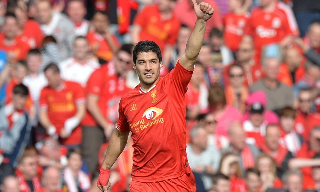 4º lugar: Luís Suárez - pelo Liverpool na temporada 2014/15 - 31 gols
