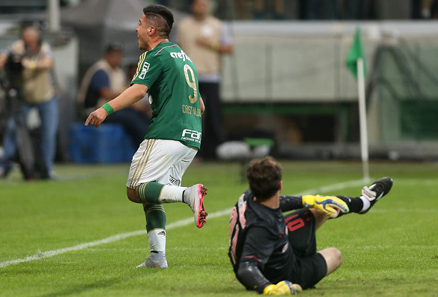 Palmeiras 4 x 0 São Paulo - Brasileirão 2015 - Mais uma vitória do Palmeiras, com gols de Leandro, Victor Ramos, Rafael Marques e Cristaldo