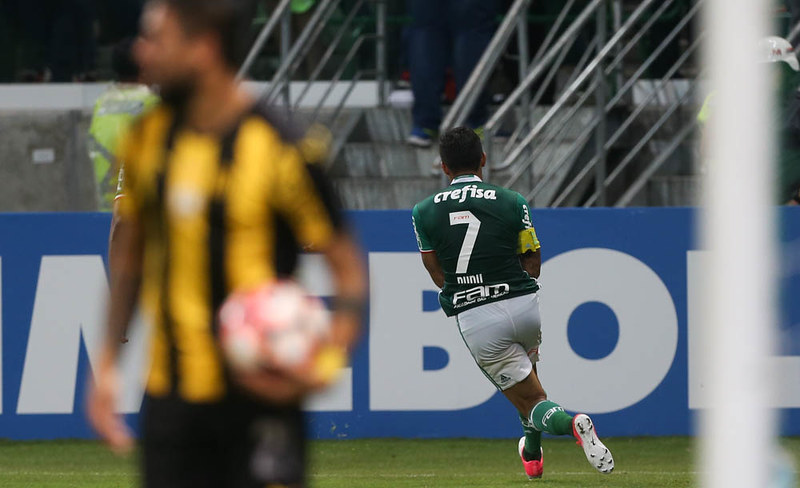 LÍDER EM VITÓRIAS NO ALLIANZ PARQUE - Dudu já participou de 90 vitórias do Palmeiras na arena. O segundo colocado é Prass, com 58.