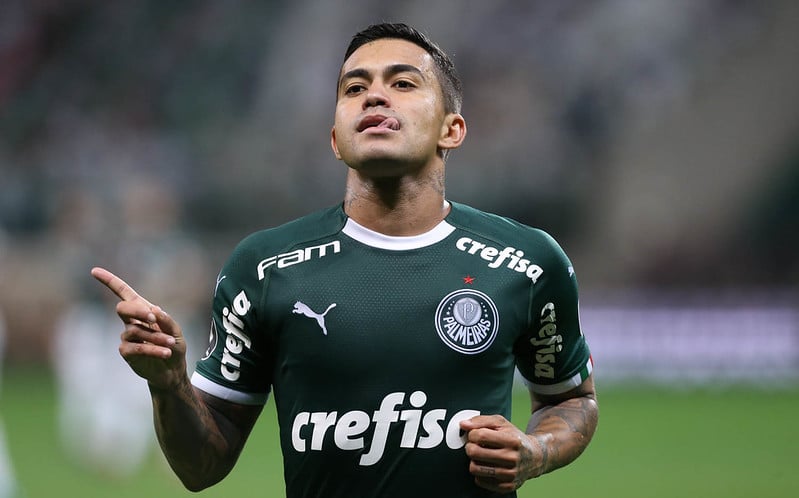 Depois do goleiro Marcos, ele é o jogador com mais vitórias no Século XXI pelo Palmeiras (182 contra 174 triunfos).