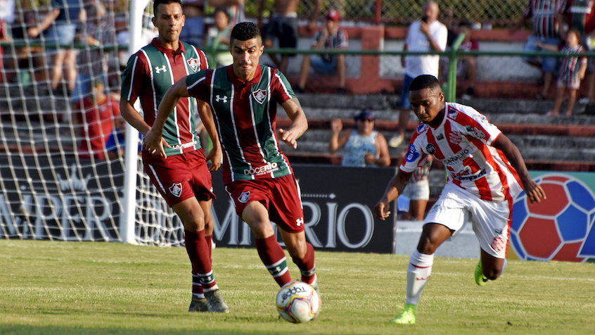 O lateral-esquerdo Egídio tem agradado a torcida tricolor. Na estreia contra o Bangu, em que o Flu goleou por 5 a 1, deu assistência para o segundo gol, marcado por Luccas Claro. Deu mais um passe decisivo na vitória sobre o Botafogo, por 3 a 0. Ao todo disputou 11 jogos, todos como titular