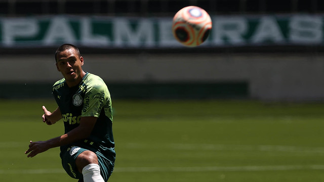 DESFALQUE - Gabriel Menino: Testou positivo para o coronavírus durante os treinos da Seleção Brasileira, na Granja Comary. Desconvocado, iniciou o protocolo assim que retornou a São Paulo