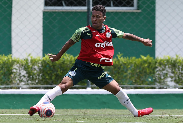 Titular na lateral direita, Marcos Rocha chegou ao Palmeiras em 2018 e, no ano passado, assinou até 31 de dezembro de 2022.