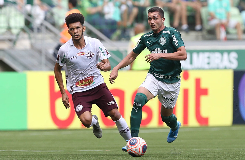 Luan Silva - 1 jogo - 43 minutos - 0 gols - 0 assistências - 1 finalização - 2 desarmes