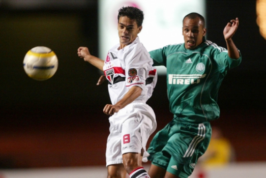 2006 - São Paulo 4 x 1 Palmeiras - Pelo Brasileirão, o São Paulo voltou a bater o Palmeiras no Morumbi com gols de Márcio Careca (contra), Ricardo Oliveira (2) e Alex Dias. Naquela temporada, além da vitória no Paulista, o Tricolor ainda tirou o rival da Libertadores.