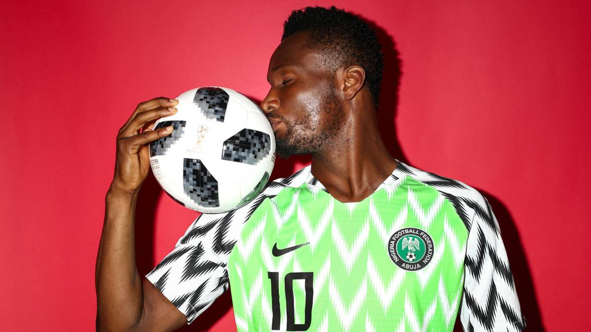 ESQUENTOU - O Botafogo busca reforçar o elenco com outro jogador de calibre mundial: O alvo da vez é John Obi Mikel. O COVID-19, inclusive, foi o motivo para o nigeriano, de  ficar livre no mercado. O nigeriano, de 32 anos, estava no Trabzonspor-TUR, mas pediu demissão quando foi avisado que a Federação Turca não paralisaria as atividades por conta da pandemia. 