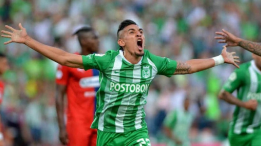 MORNO: Líder do Campeonato Colombiano, o Atlético Nacional aguarda pela volta do futebol no país e observa atentamente os passos dos seus jogadores quando o assunto é mercado de transferências. Um dos nomes mais especulados no momento é o lateral-direito Daniel Muñoz. Capitão da equipe, o jogador entrou na lista de desejo de grandes clubes do continente, entre eles, o Palmeiras.