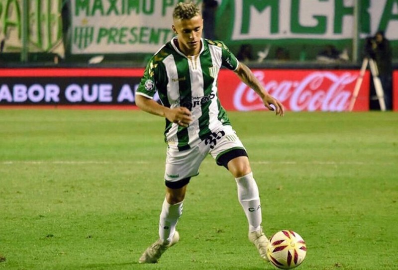 Agustín Urzi (Banfield) - atacante de 19 anos - valor de mercado:  54 milhões de reais.