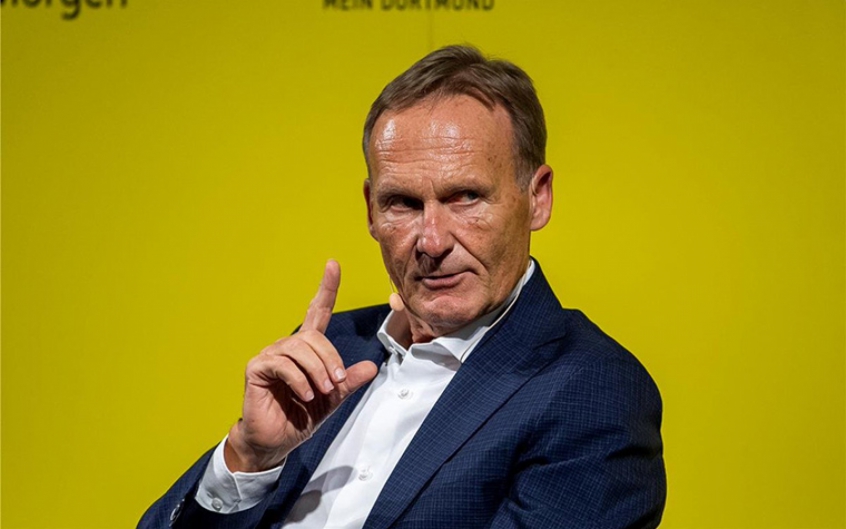 Em entrevista à emissora 'Sky', o diretor-gerente do Borussia Dortmund, Hans-Joachim Watzke, enfatizou a importância de retornar às atividades da Bundesliga mesmo sem a presença do público. Para ele, caso os jogos não sejam realizados nos próximos meses, a liga entrará em colapso e não será a mesma que os torcedores conhecem. 