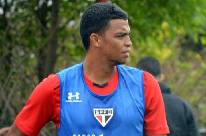 Aderllan Santos (zagueiro - Rio Ave - 33 anos): com grande parte da carreira no exterior, passando por Braga, Valência e também futebol árabe, o defensor atuou também por São Paulo e Vitória. Está no Rio Ave desde 2019.