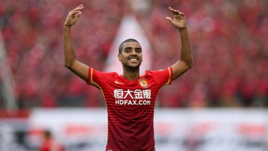 Alan Carvalho: Guangzhou Evergrande – contrato até dezembro de 2023.