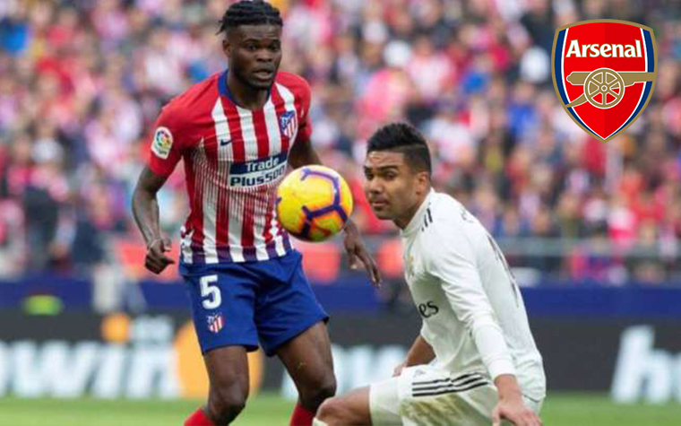 ESQUENTOU: A Inter de Milão entrou na corrida pela contratação do meio-campista Thomas Partey, do Atlético de Madrid, de acordo com o “La Gazzetta dello Sport”. O Arsenal é o principal clube interessado no atleta de Gana, mas está com dificuldades financeiras para bancar a operação e segue distante do jogador.