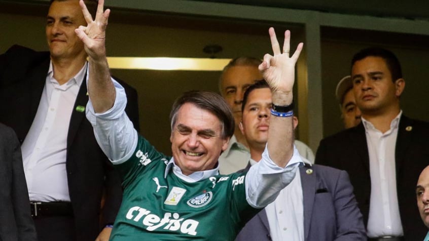 Bolsonaro começou suas aparições no futebol quando, já eleito, participou da cerimônia em comemoração à conquista do Campeonato Brasileiro pelo Palmeiras, em 2018.  O político marcou presença em diversos jogos do Verdão. 