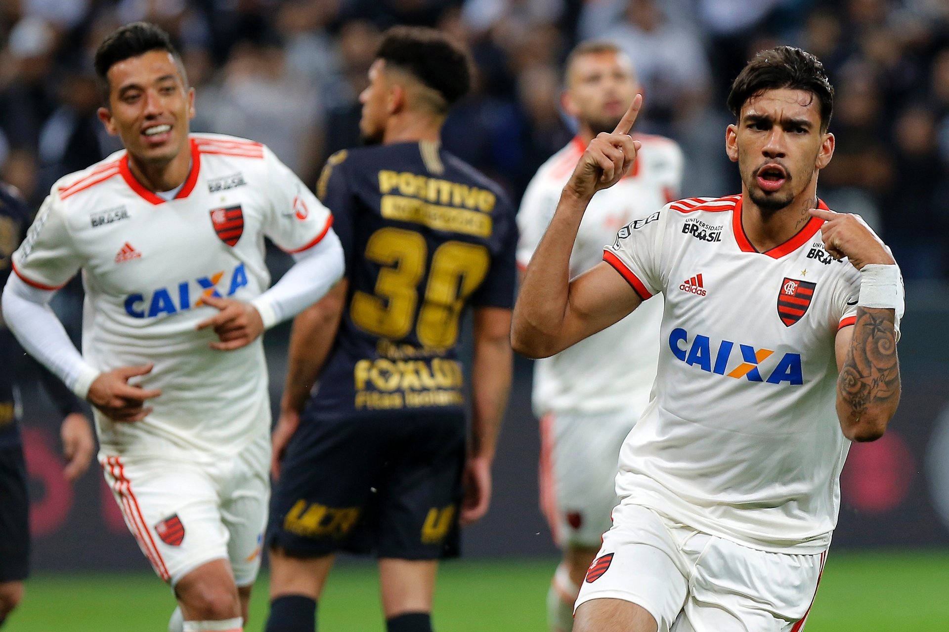 2018 - Após um bom início de campeonato, o Flamengo caiu de produção e ocupava a terceira colocação, com 52 pontos, a quatro do líder. Naquela temporada, o clube acabou como vice-líder, com 72 pontos.