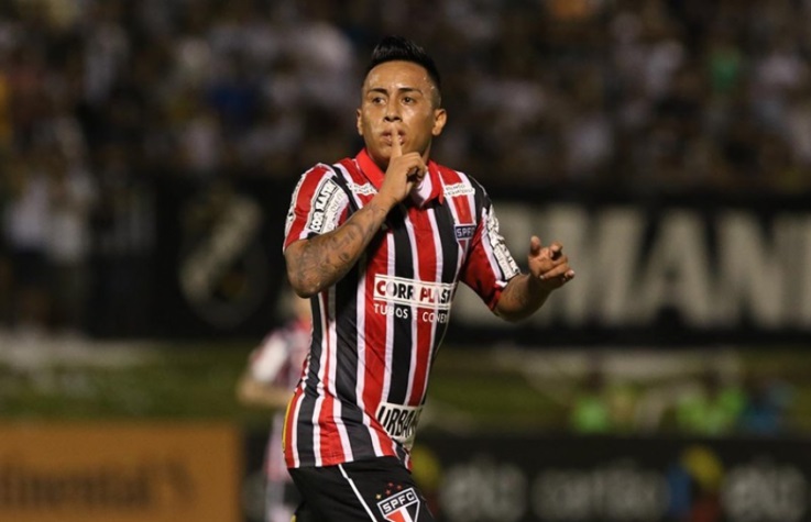 Cueva: com alguns momentos na carreira de alto nível, Cueva foi uma aposta do São Paulo para fazer um bom Campeonato Brasileiro, porém no final teve uma passagem conturbada e foi vendido ao Krasnodar por 8 milhões de euros.