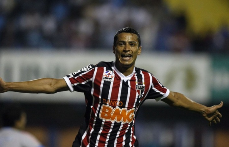 2017 - O São Paulo fez um campeonato de recuperação no Brasileirão. O Tricolor estava na 13ª posição, com 34 pontos e terminou a competição também em 13º, com 50 pontos.