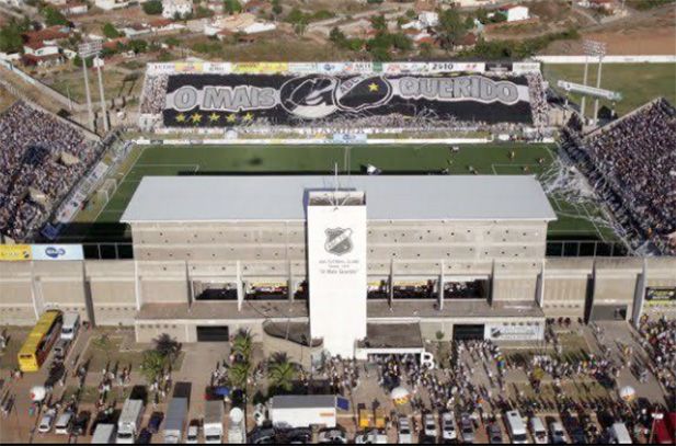 O estádio Maria Lamas Farache, apelidado de Frasqueirão, fica na cidade de Natal e é a casa do ABC. Foi inaugurado em 2006, há 14 anos.