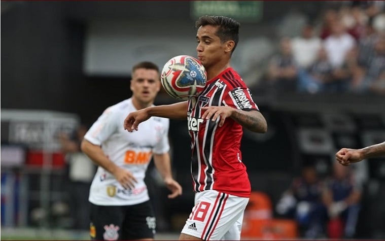 Everton Felipe - 6,0 - Assim como Bruno Rodrigues, voltou a atuar pelo São Paulo após longo período sem utilização, mas não foi capaz de causar perigo com a bola no pé.