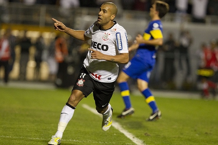 8° - CORINTHIANS (uma final): 2012 (campeão)