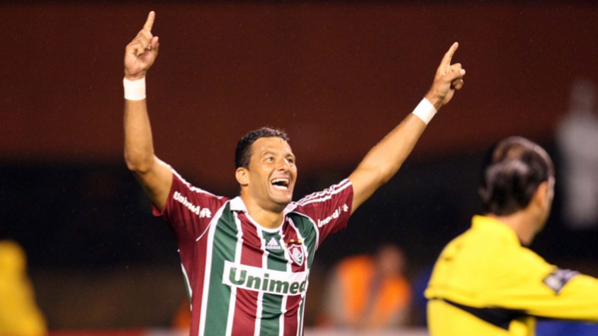 Na fase semifinal da Libertadores de 2008, Washington subiu mais alto que três defensores e testou com força no ângulo direito de Rogério Ceni para fazer 3 a 1 para o Flu, no Maracanã. O resultado garantiu uma vaga nas semifinais do torneio continental  