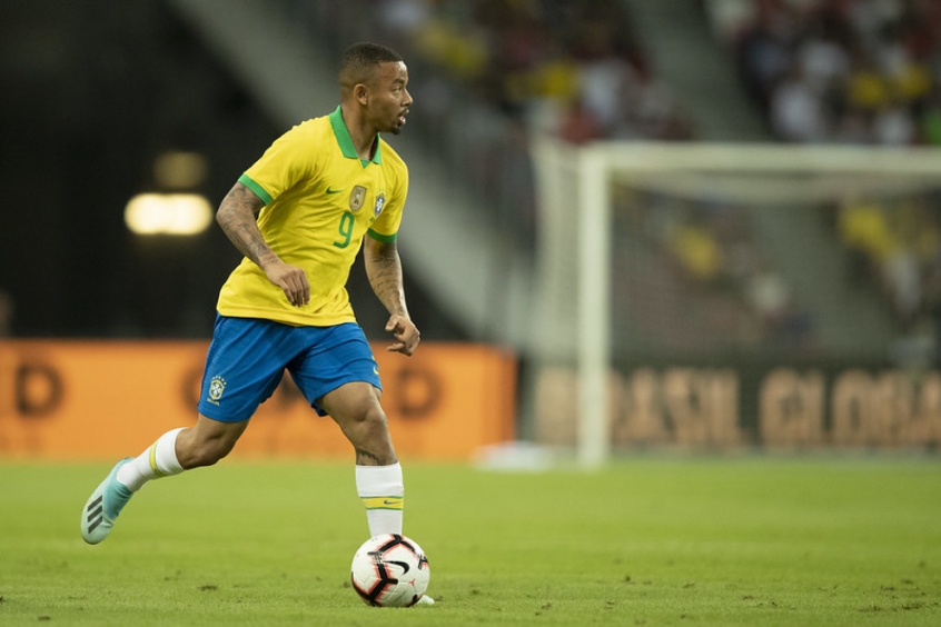 Autor de dois gols na vitória por 3 a 0 do Brasil sobre o Equador, GABRIEL JESUS foi destaque nas Eliminatórias da Copa de 2018. O atacante, hoje no Manchester City, segue com moral com Tite. Esteve na Copa América de 2019 e é chamado de forma recorrente pelo comandante canarinho. 