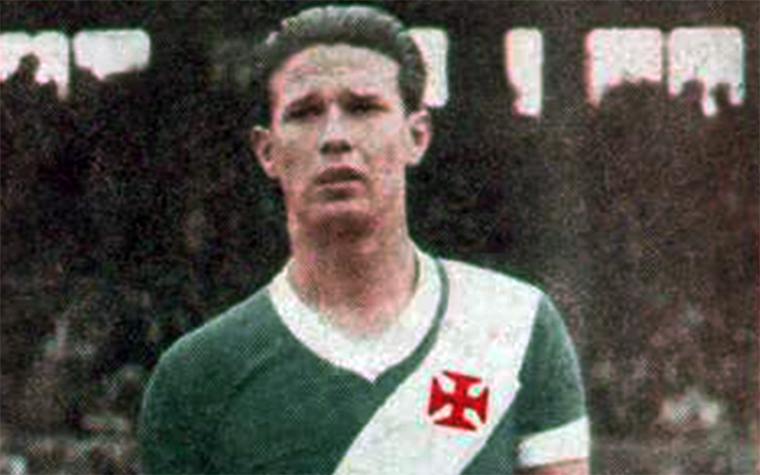 19/06/1947 - Valencia-ESP 1x4 Vasco - Gols do Vasco: Chico (foto) (2), Friaça e Danilo Alvim