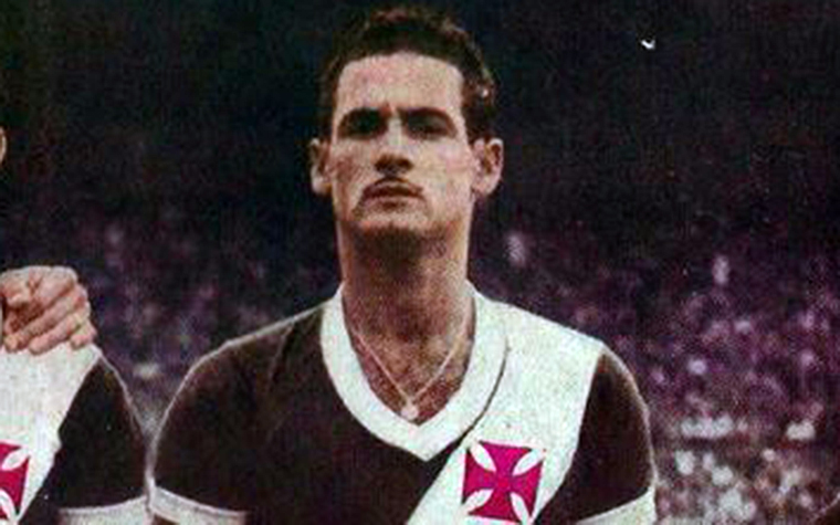 16º - Maneca - 21 gols - Um dos maiores artilheiros da história do Vasco e um dos destaques do Expresso da Vitória que brilhou no fim dos anos 40 e início de 50, Maneca é também um dos maiores goleadores do Vasco no Maracanã