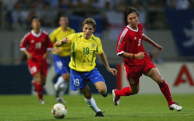 Juninho Paulista: o meia reserva da Seleção Brasileira hoje tem 49 anos e é coordenador de futebol da CBF.