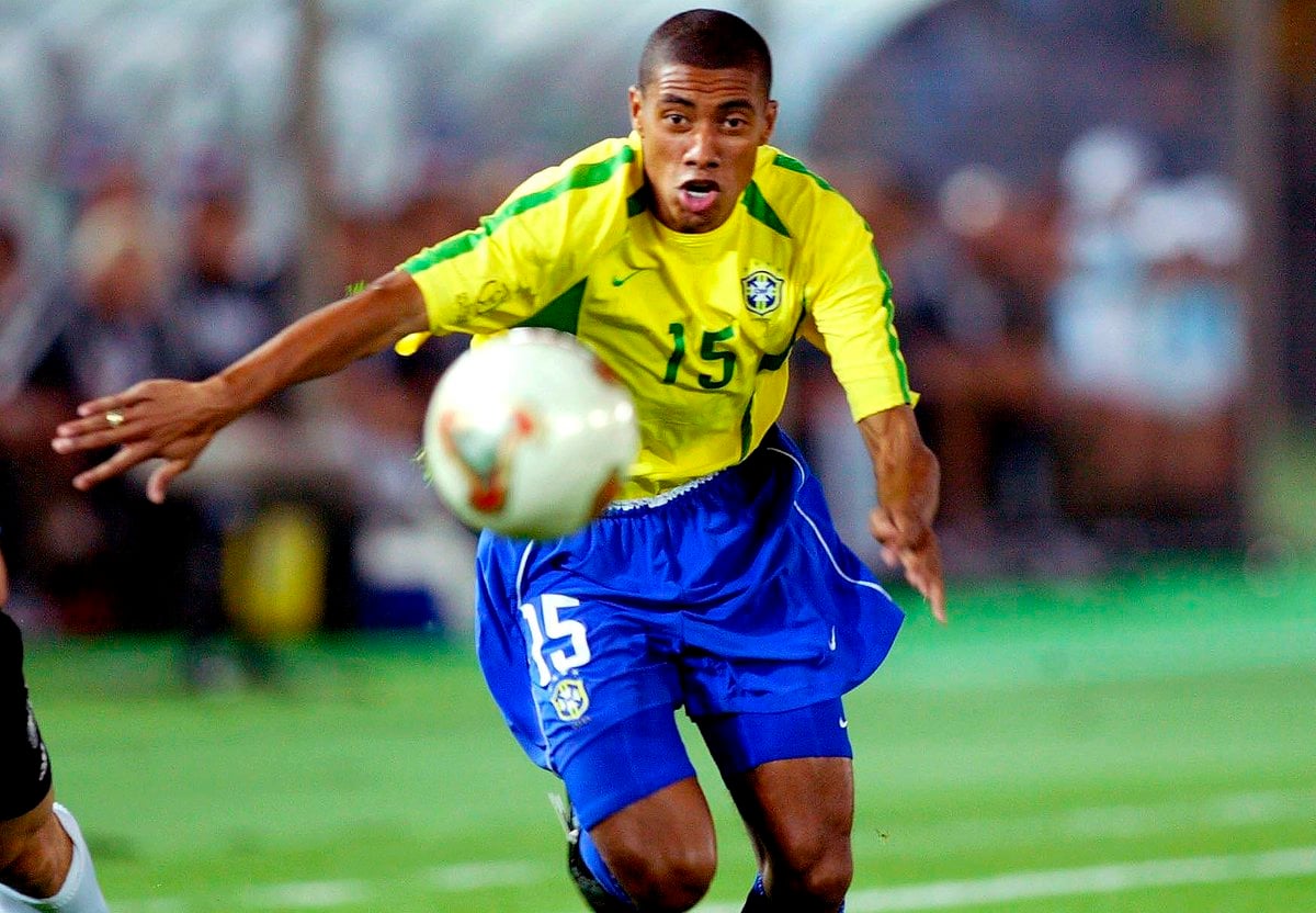 Kleberson - Meia - Brasil - Time na época da Copa América de 2004: Manchester United - Onde está atualmente: trabalhando para se tornar técnico profissional.