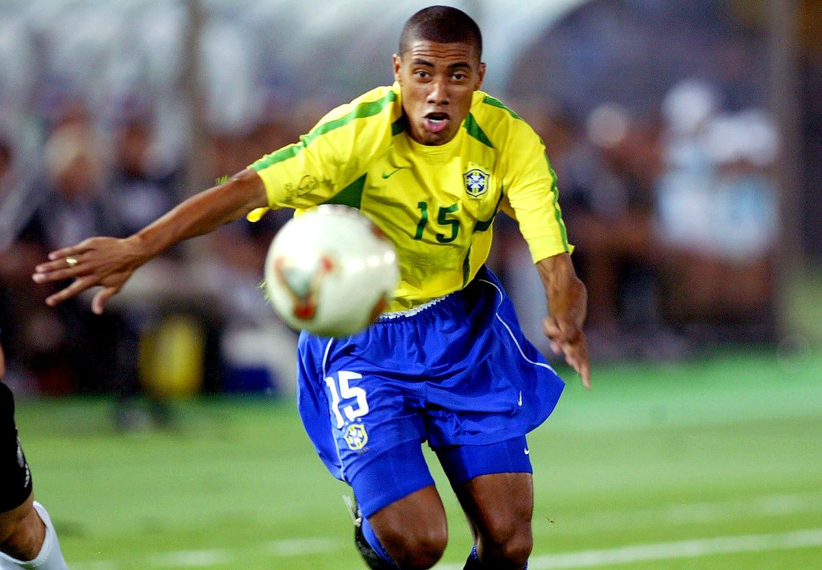 Kleberson - Meia - Brasil - Time na época da Copa América de 2004: Manchester United - Onde está atualmente: trabalhando para se tornar técnico profissional.