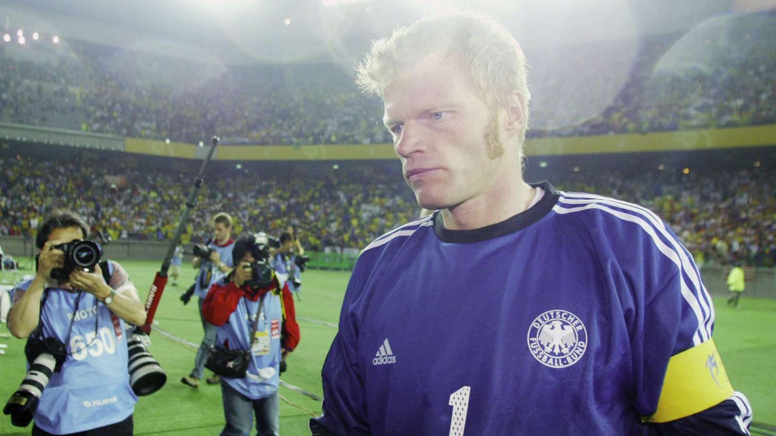 O goleiro Oliver Kahn se aposentou em 2008. Passou um tempo como comentarista de TV e, neste ano, foi anunciado como futuro CEO do Bayern de Munique. Ele fará um estágio de quase dois anos na diretoria do clube para se habituar às suas novas funções executivas.