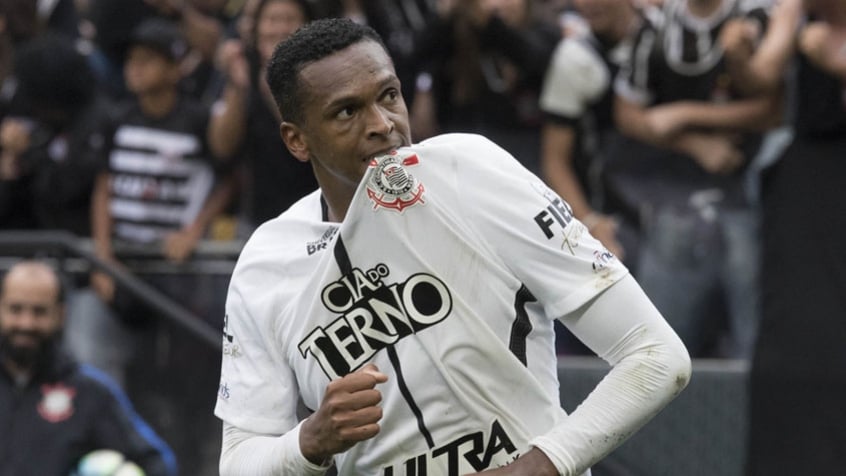 MORNO - O atacante Jô deixou aberta a possibilidade de retornar ao Corinthians no ano que vem. Aos 33 anos de idade, o jogador tem contrato com o Nagoya Grampus, do Japão, somente até dezembro.