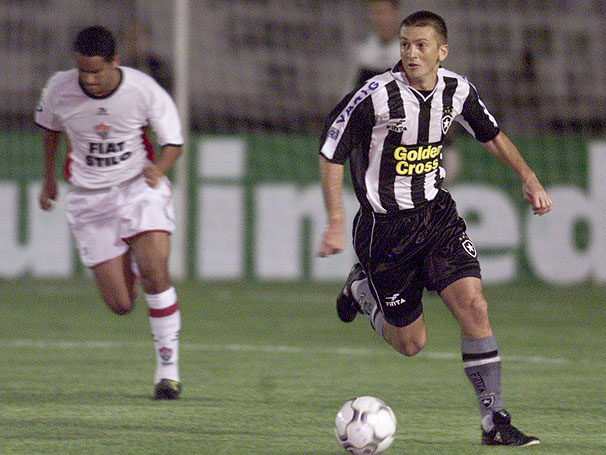 BOTAFOGO - Carlos Germano; Márcio Gomes, Sandro Barbosa, Gilmar (Odvan) e Roberto Fernandes; Carlos Alberto, Almir, Lúcio e Esquerdinha (Camacho); Daniel e Ademílson (Rodrigão). Técnicos: Abel Braga, Iwo Wortmann e Carlos Alberto Torres. 