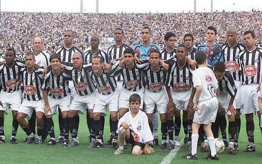 SANTOS - Fábio Santos; Maurinho, André Luiz, Alex (Preto) e Léo; Paulo Almeida, Renato, Elano e Diego; Robinho e Alberto (William). Técnico: Emerson Leão