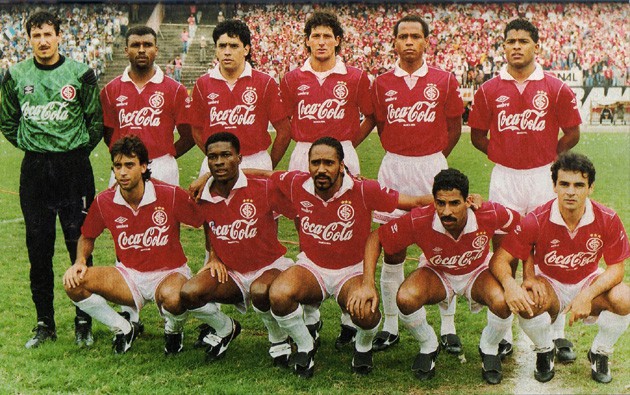 Jogo de ida da final de 1992: Fluminense 2 x 1 Internacional - Na volta, o Internacional venceu por 1 a 0 e foi campeão graças ao gol marcado fora de casa. 