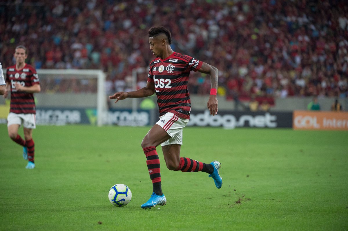 27. Bruno Henrique (atacante)